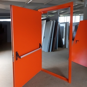 Оранжевая дверь Антипаника