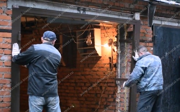 Установка гаражных ворот