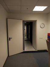 Противопожарная дверь в офисе