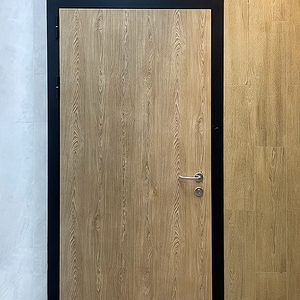 Огнестойкая дверь с отделкой из MDF