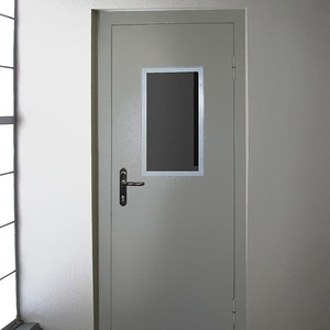 Однопольная дверь с прямоугольным стеклопакетом 