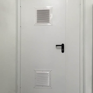 Полуторная дверь с двумя стыковочными узлами-