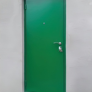 Стальная дверь зеленого цвета